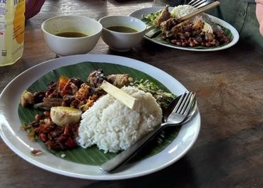 https://dgji3nicqfspr.cloudfront.net/KUTA_UTARA/Restaurant/Nasi_Ayam_Kedewatan_Ibu_Mangku__Petitenget_Seminyak/Reviews/thumbnail/22file_171253916400222_1712539164609.jpg