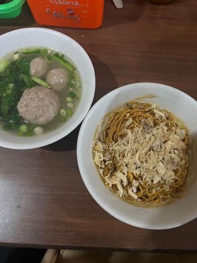 https://dgji3nicqfspr.cloudfront.net/LENGKONG/Restaurant/Mie_Baso_Akung/Reviews/thumbnail/file-17EE3ED9AE7B4D8A-thumb_1724384812448.jpg