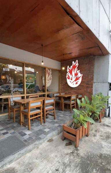 https://dgji3nicqfspr.cloudfront.net/MAKASAR/Restaurant/Obonk_Steak__Ribs_Jatiwaringin/Reviews/thumbnail/file_1710307420335.jpg