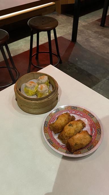 https://dgji3nicqfspr.cloudfront.net/MAMPANG_PRAPATAN/Restaurant/Haka_Dimsum__Kemang/Reviews/thumbnail/file_1712130706111.jpg