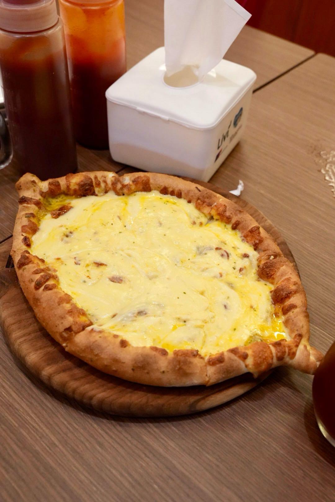 Us Pizza - Kemang review