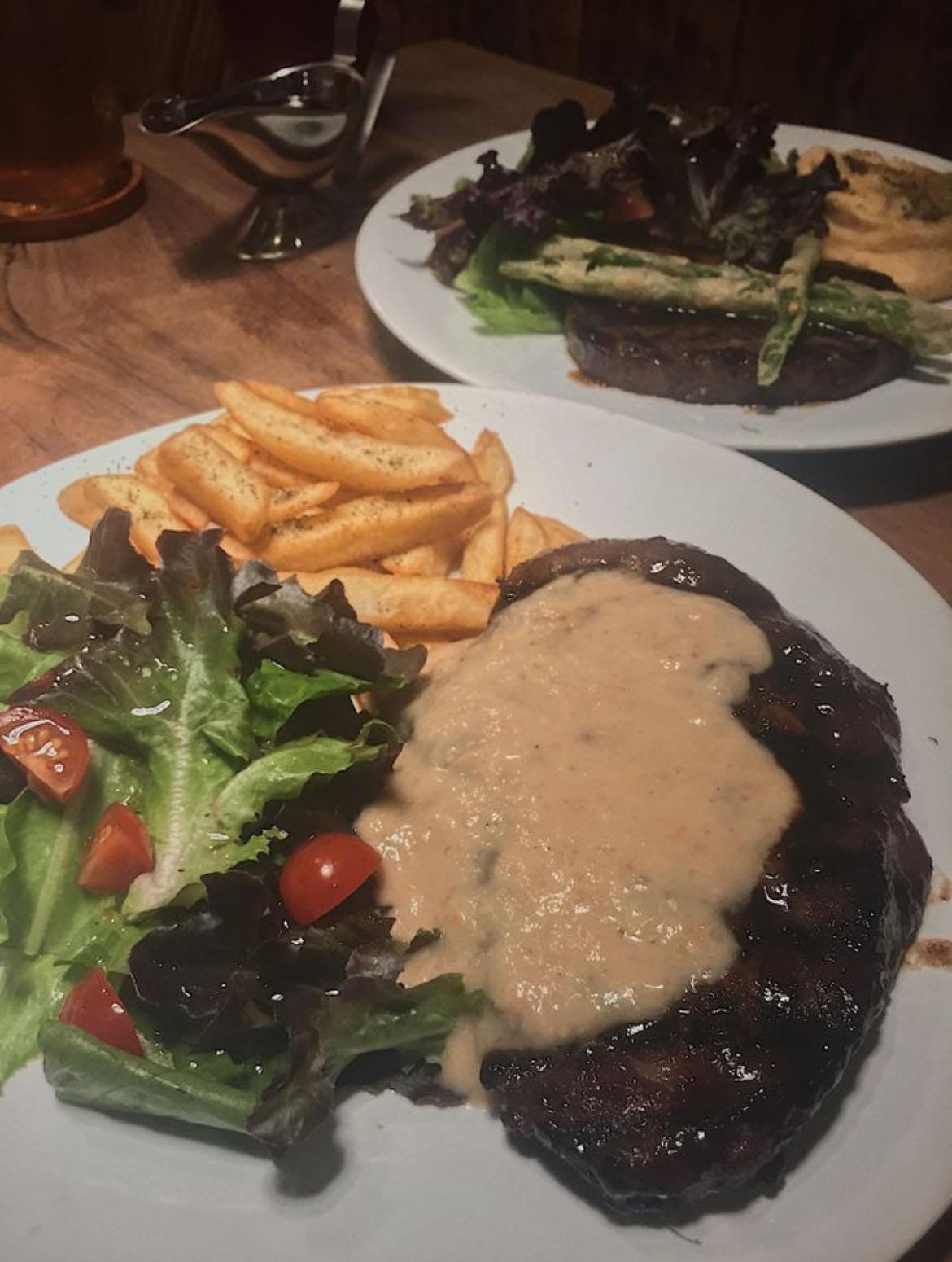 Ozt Cafe & Steak House review