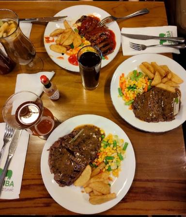 https://dgji3nicqfspr.cloudfront.net/MEDAN_SATRIA/Restaurant/Abuba_Steak__Kota_Harapan_Indah/Reviews/thumbnail/IMG_Review_1713867683932_compressed5116181668595122179_1713867687012.jpg