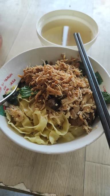 https://dgji3nicqfspr.cloudfront.net/MEDAN_SATRIA/Restaurant/Mie_Ayam_Suka_Baru_Cabang_Senen/Reviews/22VID_Review_17154949159503650838009686459932_171549497697622_1715494978322.jpg