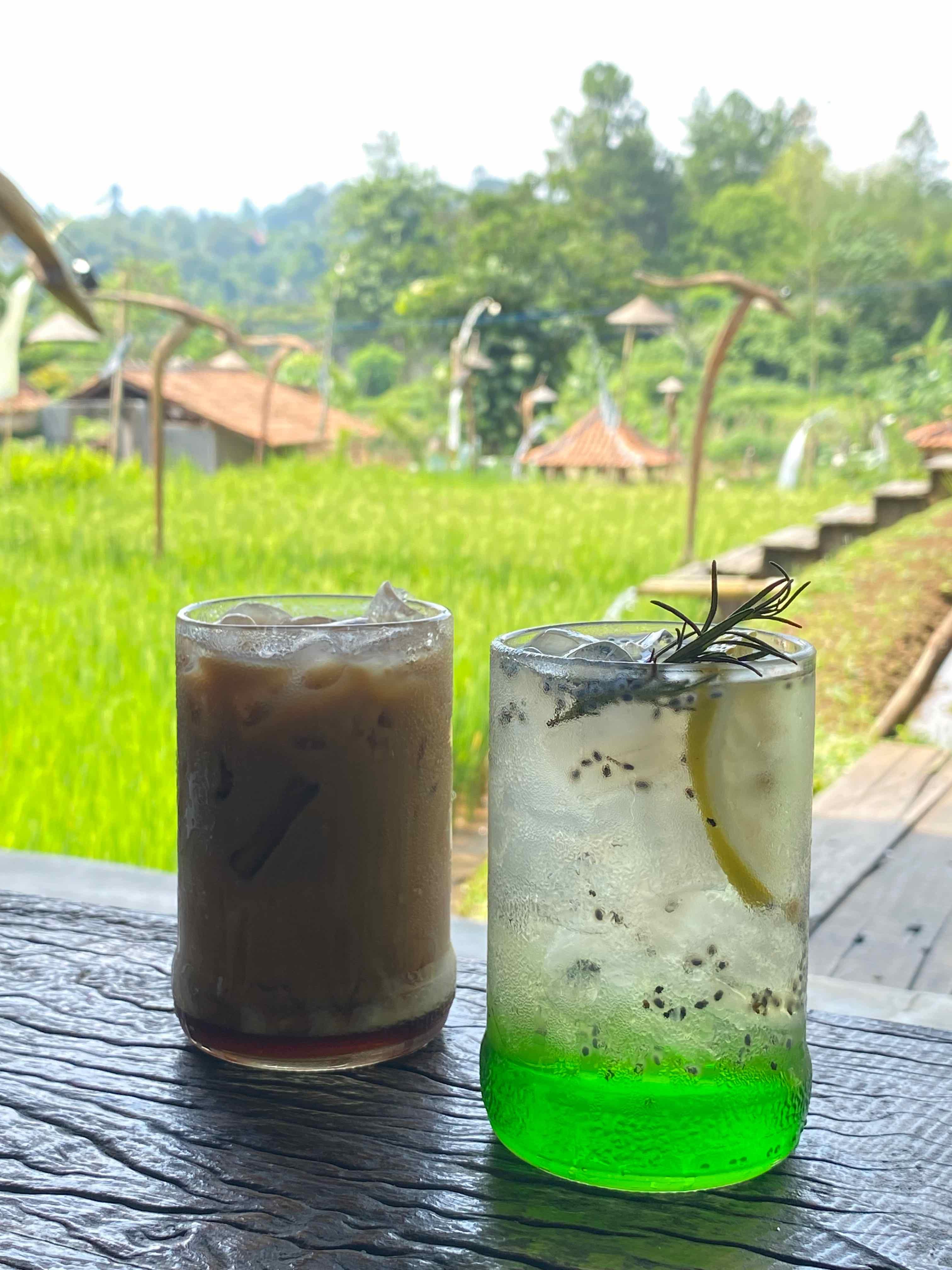 Ngopi Di Sawah review