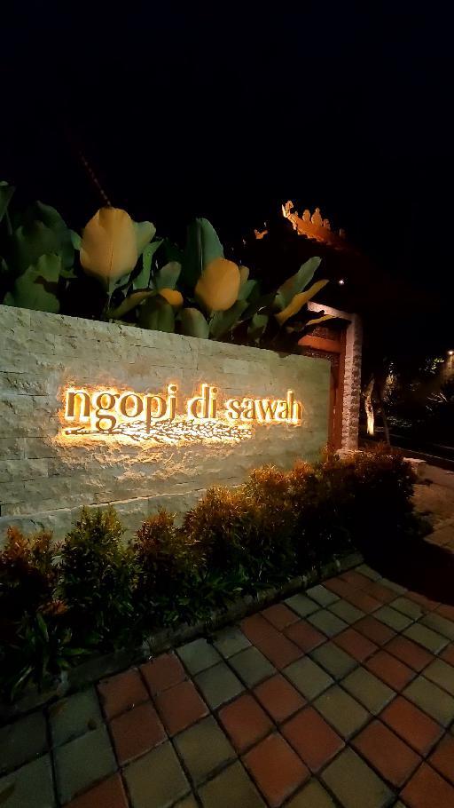 Ngopi Di Sawah review