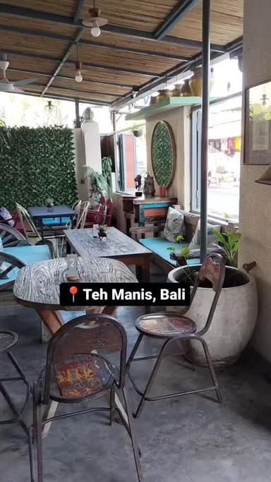 https://dgji3nicqfspr.cloudfront.net/MENGWI/Restaurant/Teh_Manis_Bali/Reviews/22VID_Review_17146213646309093031245592229617_171462137087622_1714621372017.jpg