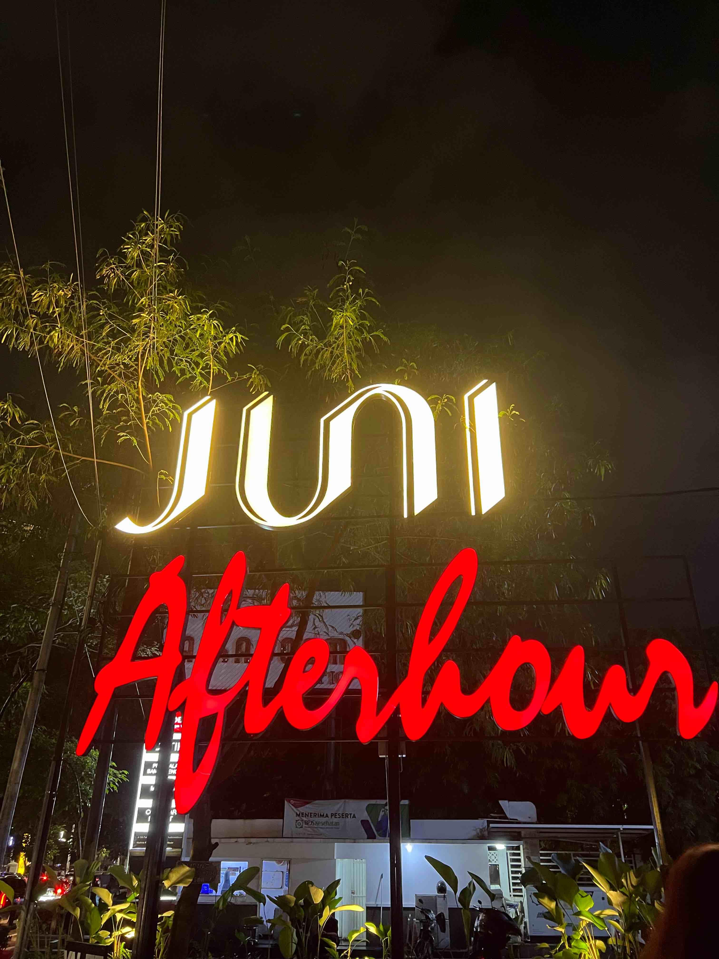 Juni Bar & Lounge review