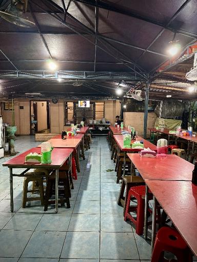 https://dgji3nicqfspr.cloudfront.net/MENTENG/Restaurant/Nasi_Uduk_Gondangdia/Reviews/thumbnail/file_1713528472167.jpg