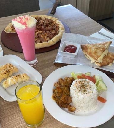 https://dgji3nicqfspr.cloudfront.net/MENTENG/Restaurant/Pizza_Hut_Ristorante/Reviews/thumbnail/uploadsuploads-thumb_1714132292723.jpg