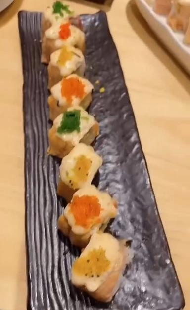 https://dgji3nicqfspr.cloudfront.net/MENTENG/Restaurant/Sushi_Hiro__Plaza_Indonesia/Reviews/thumbnail/file_1711074665199.jpg