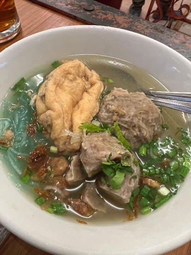 https://dgji3nicqfspr.cloudfront.net/MULYOREJO/Restaurant/Bakso_Bonnet/Reviews/thumbnail/file-17D1F67B4084C39C-thumb_1716423942631.jpg