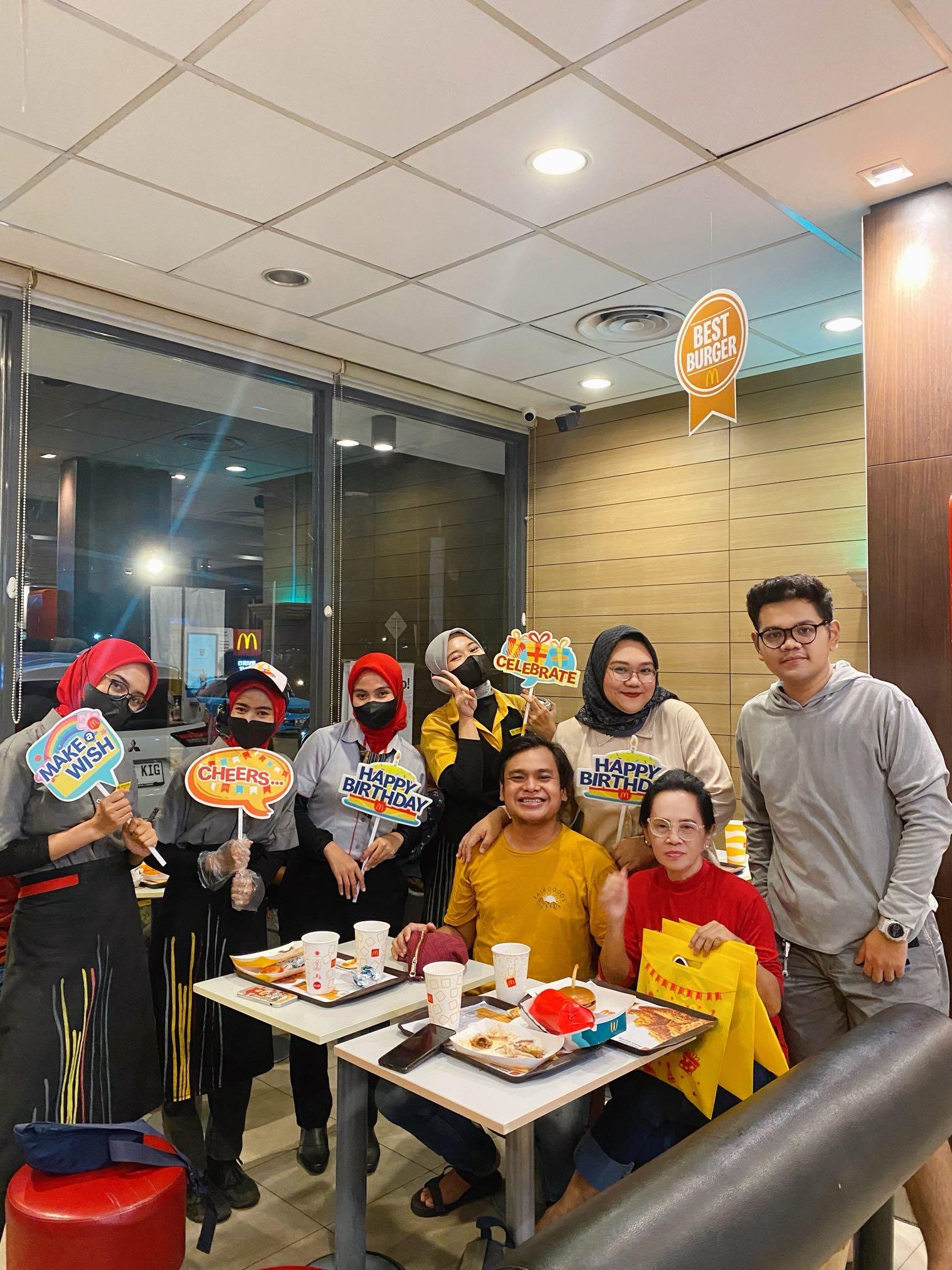 Mcdonald's - Mustika Jaya Bekasi review