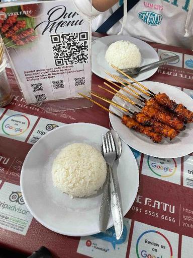 https://dgji3nicqfspr.cloudfront.net/NGAGLIK/Restaurant/Sate_Ratu/Reviews/thumbnail/uploadsuploads-thumb_1714674913245.jpg