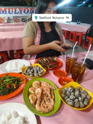 https://dgji3nicqfspr.cloudfront.net/PADEMANGAN/Restaurant/Seafood_Mulyono_94/Reviews/thumbnail/file-1805ACA921A48E2E-thumb_1730979474498.jpg