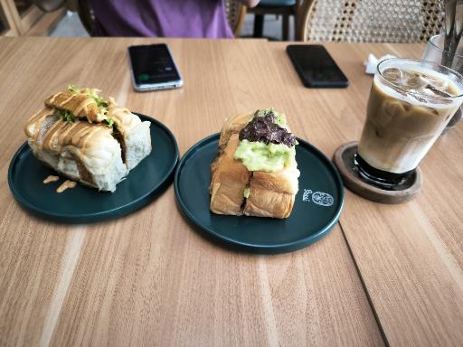 Srasi Coffee & Eatery - Springs review