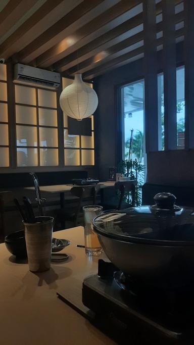 https://dgji3nicqfspr.cloudfront.net/PAGEDANGAN/Restaurant/Tomo_Hotpot/Reviews/thumbnail/IMG_Review_1710136263160_compressed8302436400584769029_1710136266201.jpg