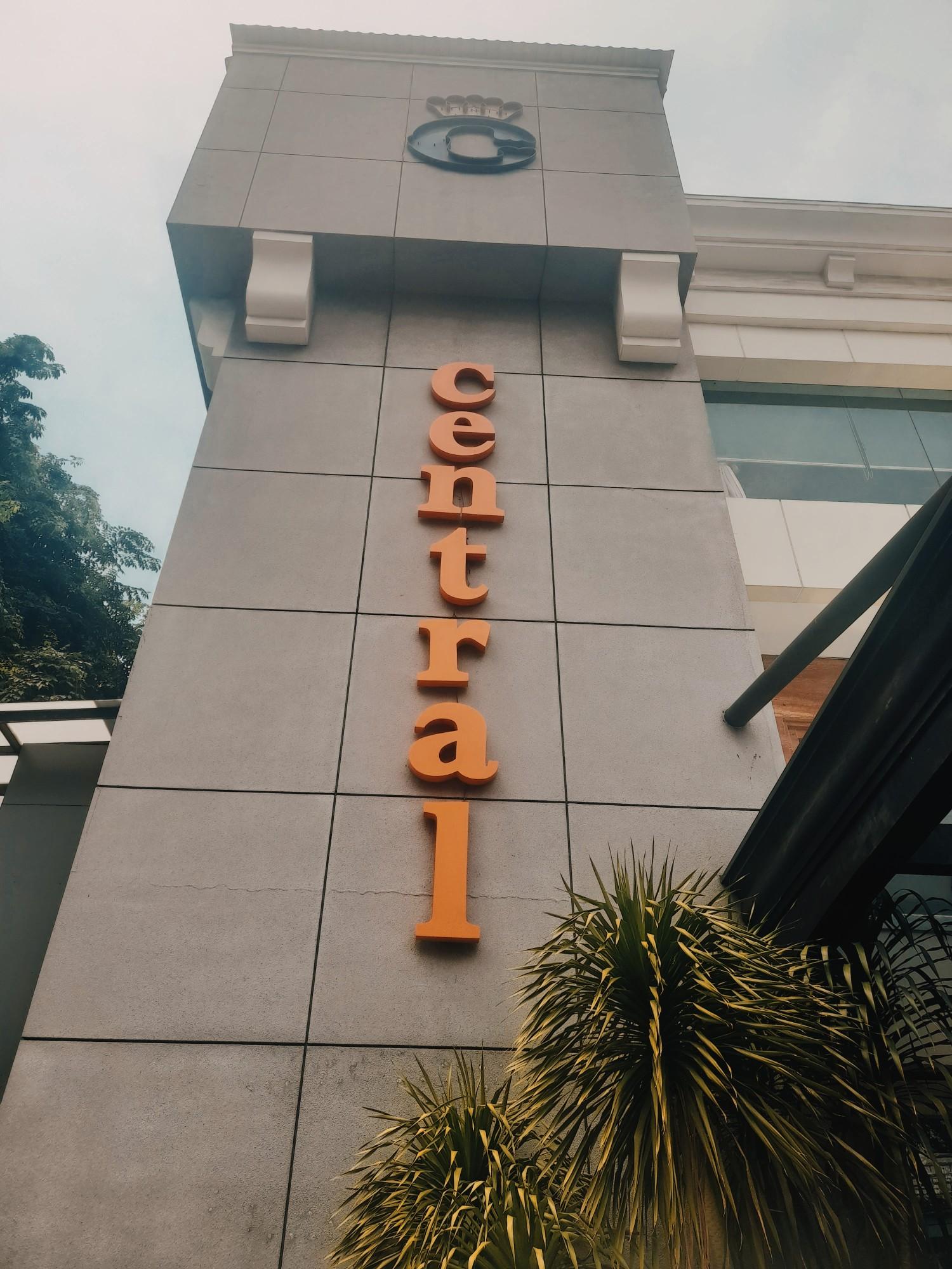 Central Restaurant Tomang review