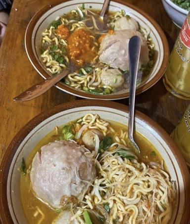 https://dgji3nicqfspr.cloudfront.net/PAMULANG/Restaurant/Bakso_Pwd/Reviews/thumbnail/file_1713800122560.jpg