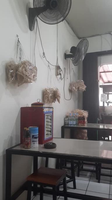 https://dgji3nicqfspr.cloudfront.net/PAMULANG/Restaurant/Bubur_Ayam_Pamulang/Reviews/22VID_Review_17198499808148455556222910295320-17DE2275D87B1370_171984999817522_1719850000007.jpg