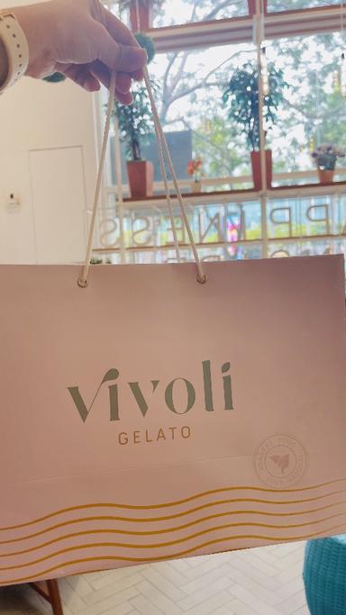 https://dgji3nicqfspr.cloudfront.net/PENJARINGAN/Cafe/Vivoli_Gelato_Pik/Reviews/thumbnail/file_1706085792205.jpg