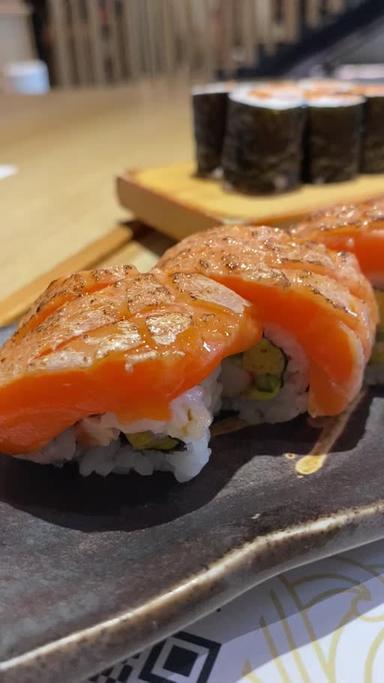 https://dgji3nicqfspr.cloudfront.net/PENJARINGAN/Japanese_Restaurant/Sushi_Maru_Pik/Reviews/22file-17D3E990145BB68D_171697268868422_1716972689598.jpg