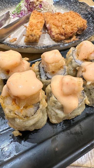 https://dgji3nicqfspr.cloudfront.net/PENJARINGAN/Restaurant/Okinawa_Sushi__Pluit/Reviews/thumbnail/file-17D42D95116D7B68-thumb_1717047476974.jpg