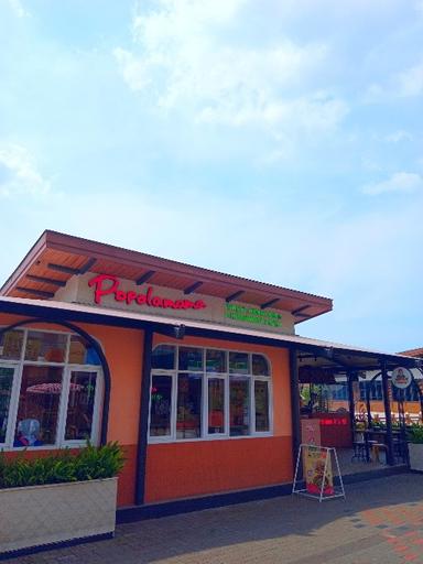 https://dgji3nicqfspr.cloudfront.net/PENJARINGAN/Restaurant/Popolamama/Reviews/thumbnail/IMG_Review_1711521176720_compressed1431539279748852135_1711521178721.jpg