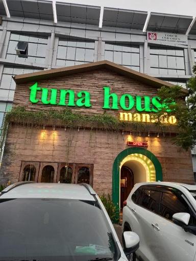 https://dgji3nicqfspr.cloudfront.net/PENJARINGAN/Restaurant/Tuna_House_Manado_Pik/Reviews/thumbnail/uploadsuploads-thumb_1714384468202.jpg