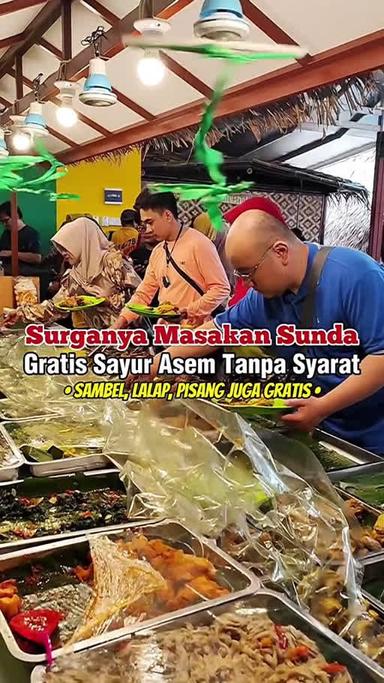 https://dgji3nicqfspr.cloudfront.net/PINANG/Restaurant/Warung_Sunda_Bumi_Sadayana_Cipondoh/Reviews/thumbnail/18tXPIwyYjq8POZX-FF3K9TV7yl2_p9nj-0.jpg