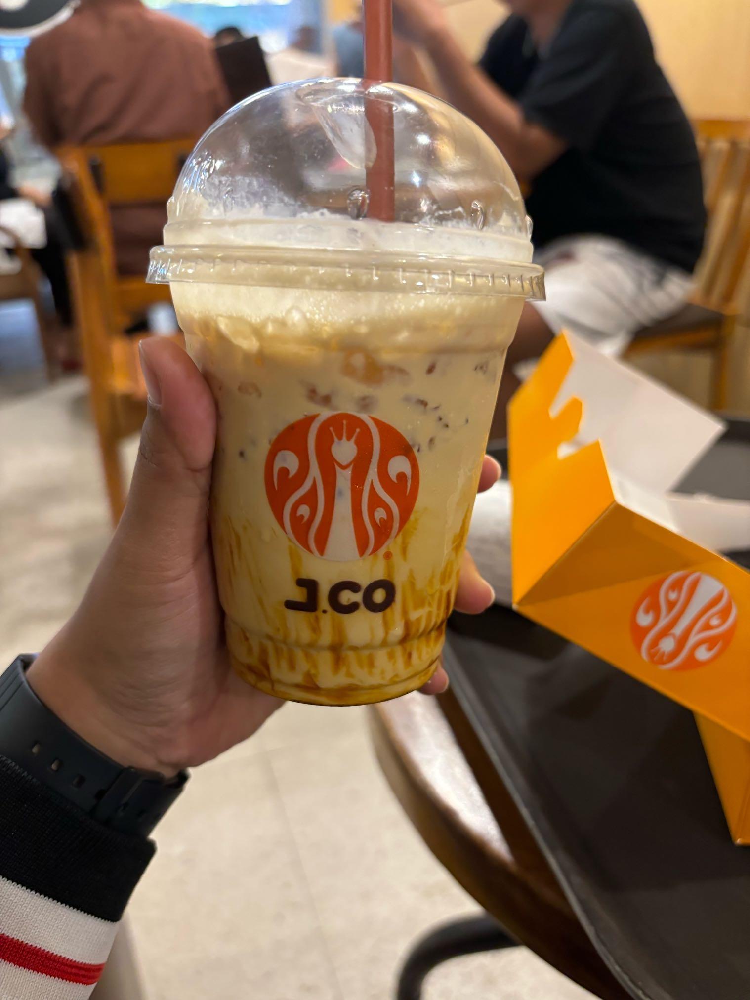 J.Co Jatiwaringin review