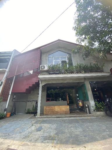 https://dgji3nicqfspr.cloudfront.net/PONDOK_AREN/Cafe/Strangers_Reunion_Coffee/Reviews/thumbnail/file_1704645817937.jpg