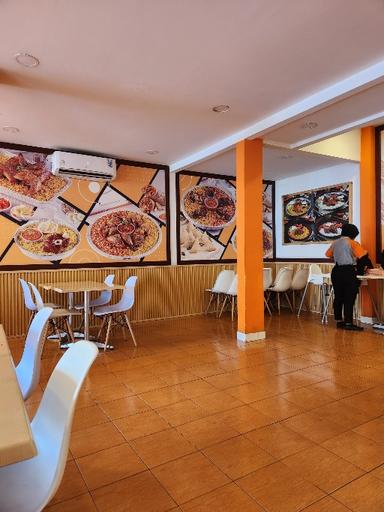 https://dgji3nicqfspr.cloudfront.net/PONDOK_AREN/Restaurant/EmadoS_Shawarma_Sekbil/Reviews/thumbnail/IMG_Review_1710982202012_compressed1546061079958957870_1710982203402.jpg