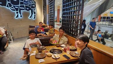 https://dgji3nicqfspr.cloudfront.net/PONDOK_AREN/Restaurant/Shaburi__Kintan_Buffet__Bintaro_Jaya_Xchange/Reviews/thumbnail/IMG_Review_1706169348073_compressed4614111787348479312_1706169349366.jpg