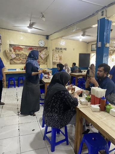 https://dgji3nicqfspr.cloudfront.net/PULO_GADUNG/Restaurant/Bakso_Bakwan_Malang_Cak_Su_Kumis/Reviews/thumbnail/file_1709268965897.jpg