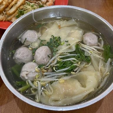 https://dgji3nicqfspr.cloudfront.net/SAWAH_BESAR/Chinese_Restaurant/Bakmi_Ace/Reviews/thumbnail/file_1711772556734.jpg