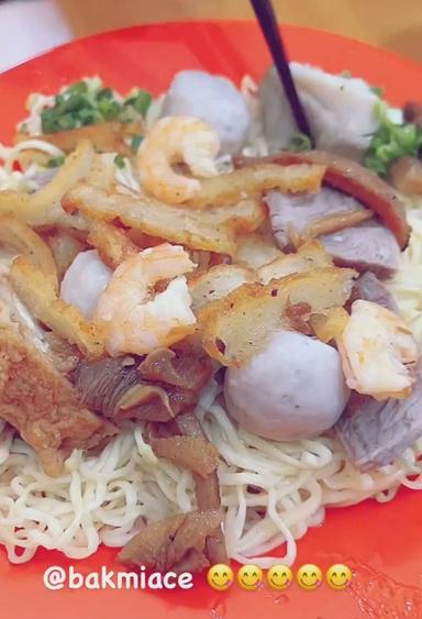 https://dgji3nicqfspr.cloudfront.net/SAWAH_BESAR/Chinese_Restaurant/Bakmi_Ace/Reviews/thumbnail/file_1711893909916.jpg