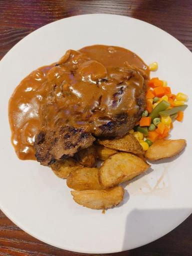 https://dgji3nicqfspr.cloudfront.net/SAWAH_BESAR/Restaurant/Joni_Steak/Reviews/thumbnail/uploadsuploads-thumb_1714220760824.jpg