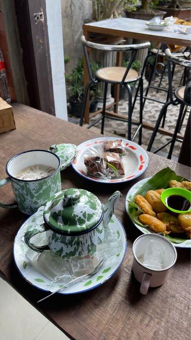 https://dgji3nicqfspr.cloudfront.net/SEMARANG_TENGAH/Cafe/Kafe_Gethe/Reviews/thumbnail/file-1801B740AB6C8D11-thumb_1729865220722.jpg