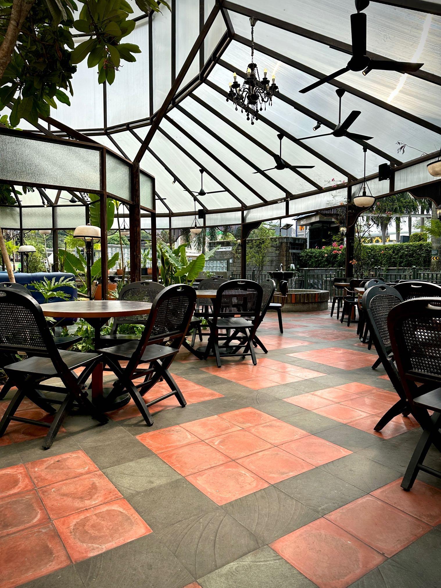 Jurnal Risa Coffee - Atrium review