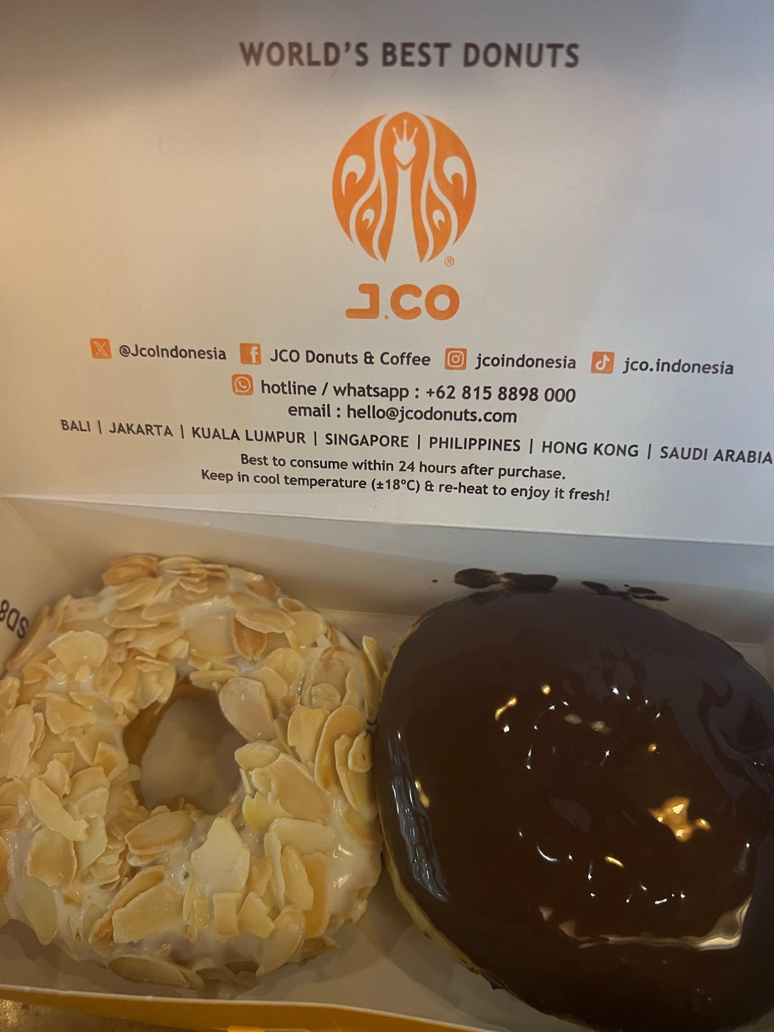 J.Co Donuts & Coffee The Breeze Bsd City review