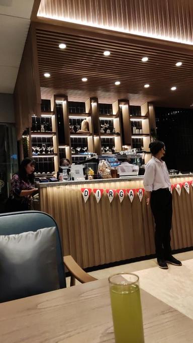 https://dgji3nicqfspr.cloudfront.net/SERPONG/Japanese_Restaurant/Yuimaru_Japanese_Restaurant__Cafe/Reviews/thumbnail/uploadsuploads-thumb_1714003129532.jpg