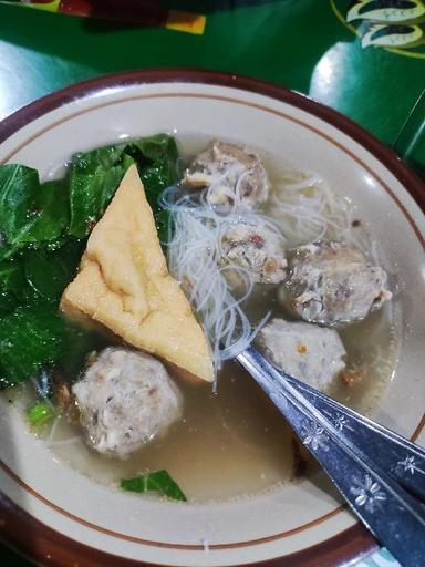 https://dgji3nicqfspr.cloudfront.net/SERPONG/Restaurant/Bakso_Titoti/Reviews/thumbnail/uploadsuploads-thumb_1715074653475.jpg