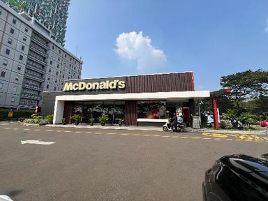 https://dgji3nicqfspr.cloudfront.net/SERPONG/Restaurant/McdonaldS_Bsd_Sunburst/Reviews/thumbnail/file-17DC2101431A6E70-thumb_1719285447485.jpg