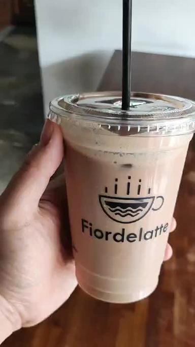 https://dgji3nicqfspr.cloudfront.net/SERPONG_UTARA/Coffee_Shop/Fiordelatte/Reviews/22VID_Review_17189724899037512077782525938076-17DB045FA9623A6A_171897249190422_1718972492675.jpg