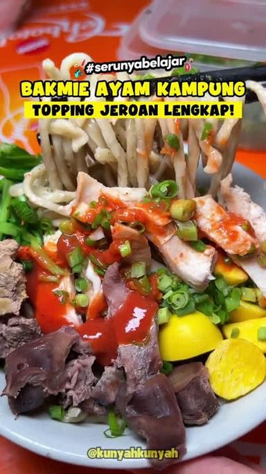 https://dgji3nicqfspr.cloudfront.net/SERPONG_UTARA/Restaurant/Bakmi_Tries/Reviews/thumbnail/1VyMZo8zoSQ_XOT3sYm4qEvYefP9fi7ZI-0.jpg