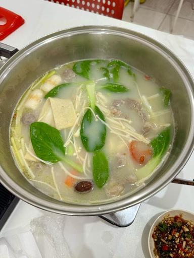 https://dgji3nicqfspr.cloudfront.net/SERPONG_UTARA/Restaurant/Shabu__Shabu_Cia__Alam_Sutra/Reviews/thumbnail/file-17DE00D4302FFD1A-thumb_1719813019489.jpg