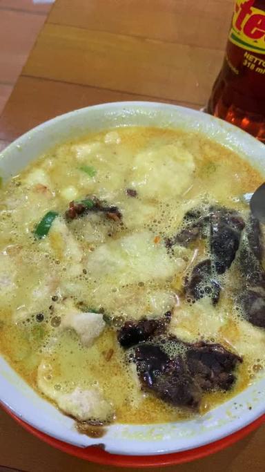 https://dgji3nicqfspr.cloudfront.net/SETIA_BUDI/Restaurant/Soto_Betawi_Haji_Husen/Reviews/22file_171577082769022_1715770828803.jpg