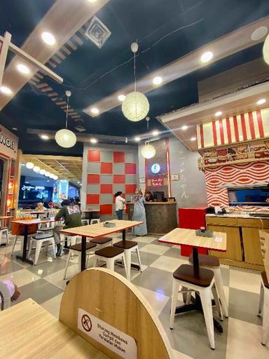 https://dgji3nicqfspr.cloudfront.net/SIDOARJO/Restaurant/Ramen_Chan_Lippo_Sidoarjo/Reviews/thumbnail/uploadsuploads-thumb_1714752957531.jpg