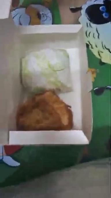 https://dgji3nicqfspr.cloudfront.net/SUKARAMI/Restaurant/Kfc_Simpang_Bandara_Palembang/Reviews/22VID_Review_17158640387624634843265753442020_171586404098822_1715864041622.jpg